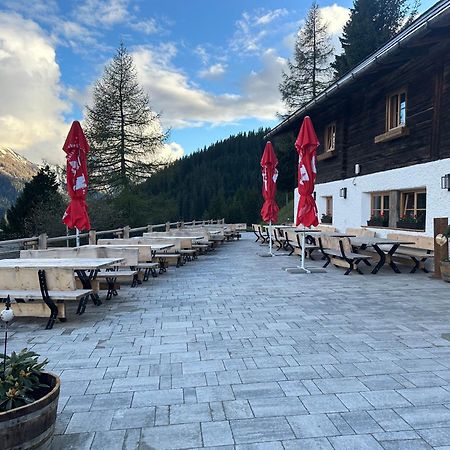 Peer Alm Hotel Navis Exterior photo
